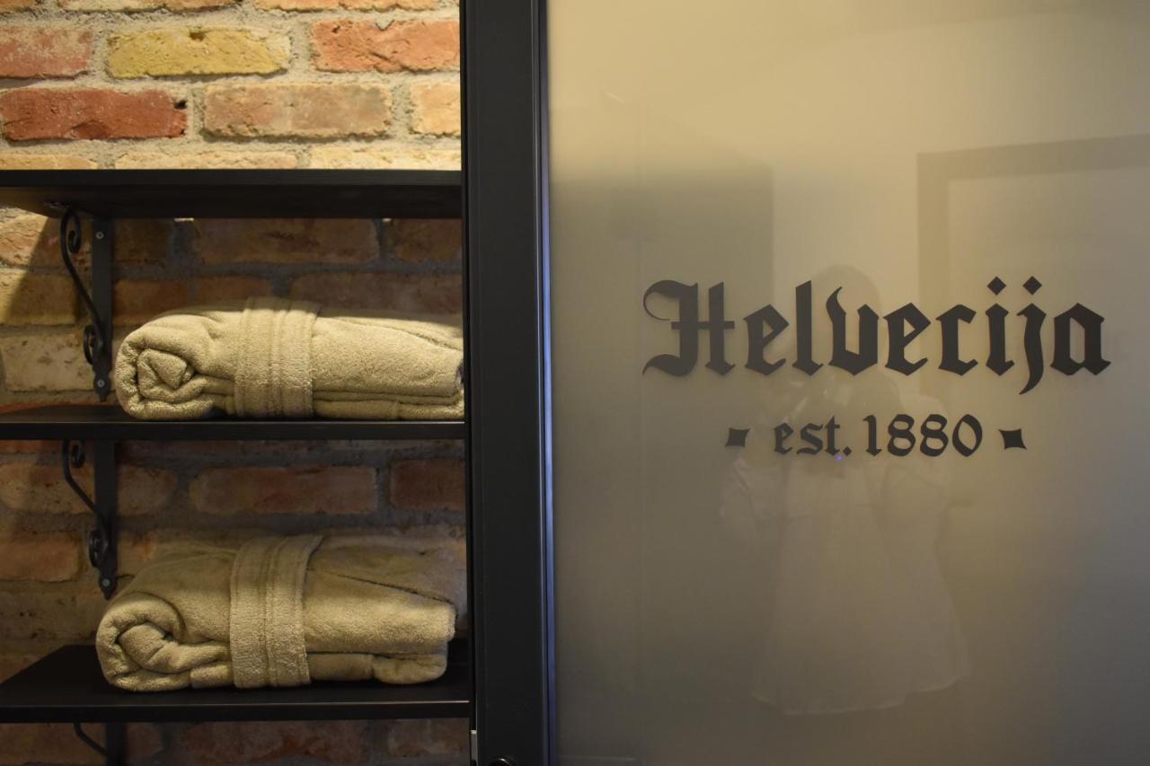 فندق Helvecija 1880 فرساك المظهر الخارجي الصورة